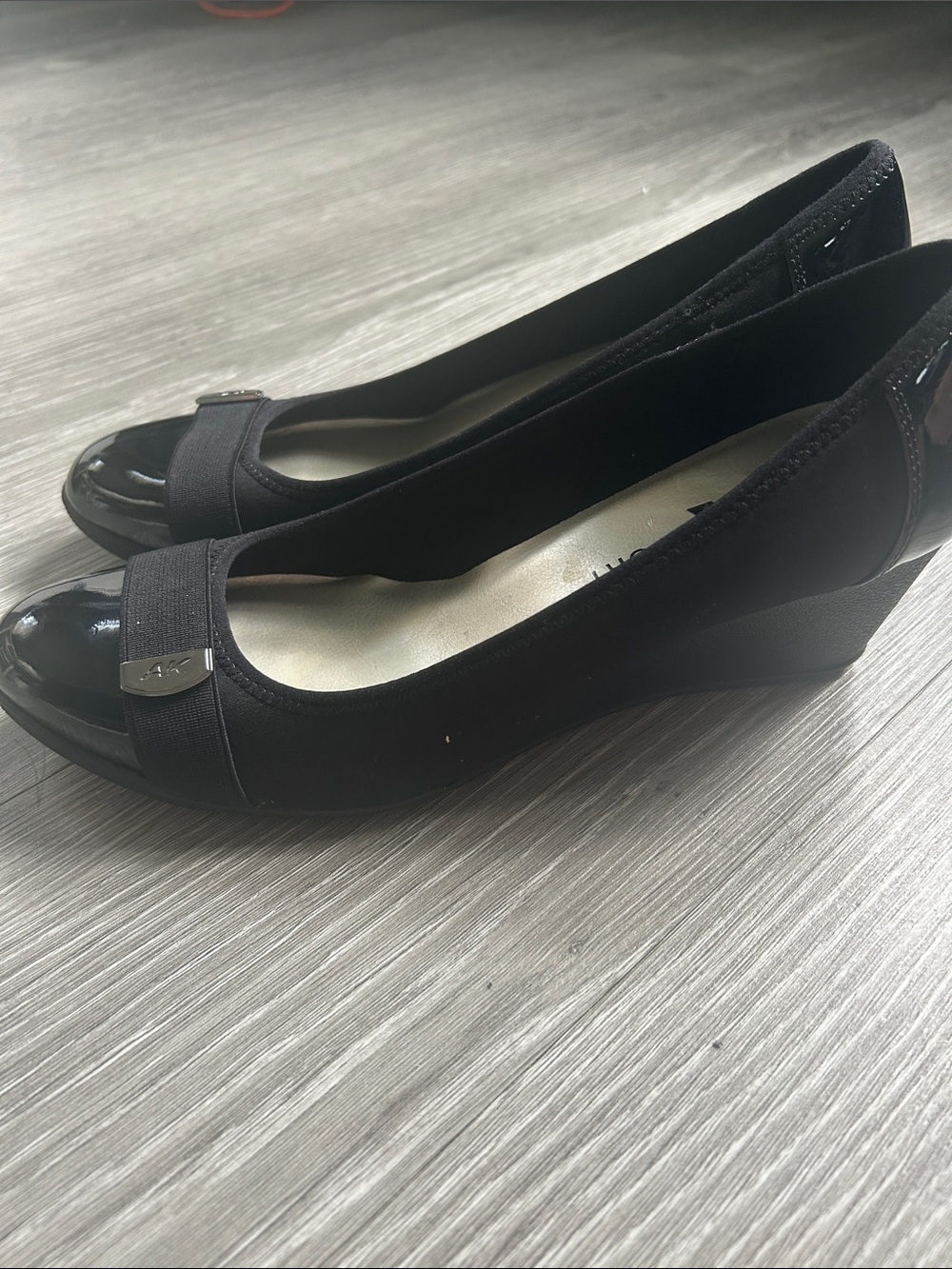 AK Anne Klein Sport Black Wedge Heels Size 10